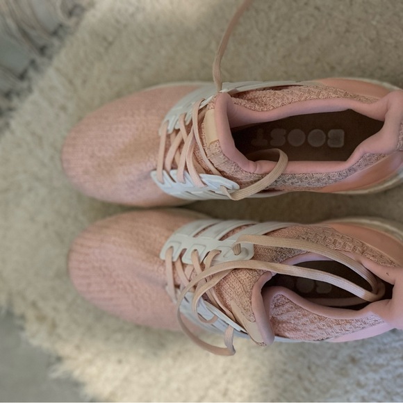 Ultraboost - Picture 2 of 4